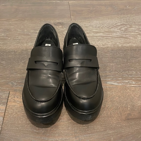 Steve Madden Shoes - SOLD Steve Madden Loto Loafer